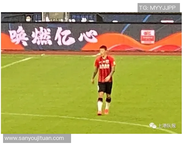 重庆羽毛球队边路渗透战术分析与成败启示