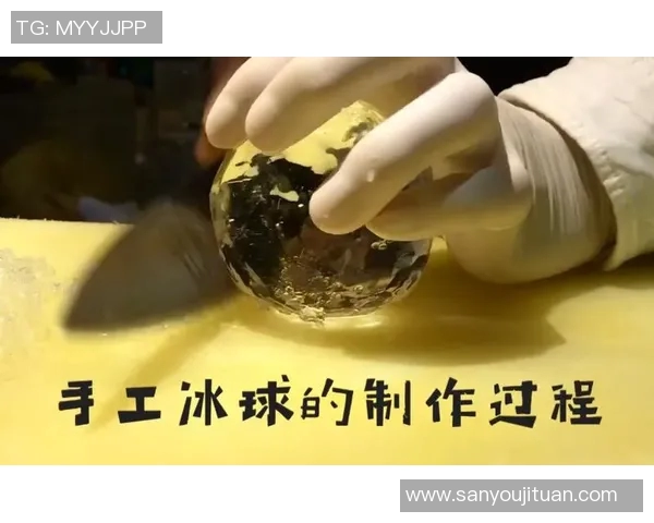 钢刃交响曲:冰球装备进化简史