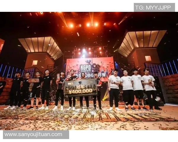 FPX战队在CSGO赛场上的转型之路与成败分析